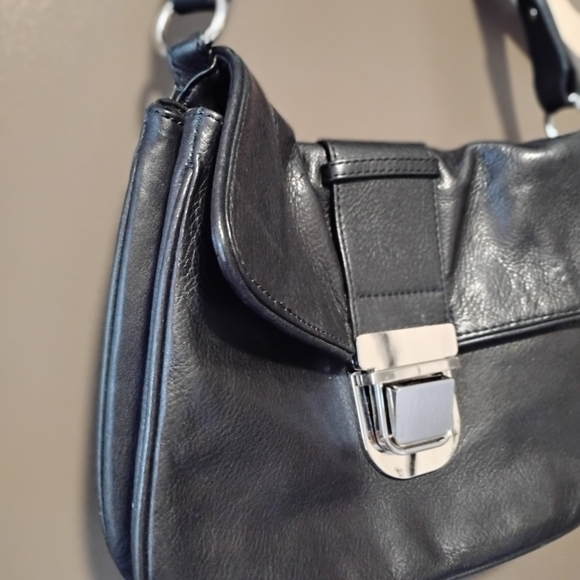 Audrey Brooke Black Genuine Leather Handbag - Picture 2 of 8